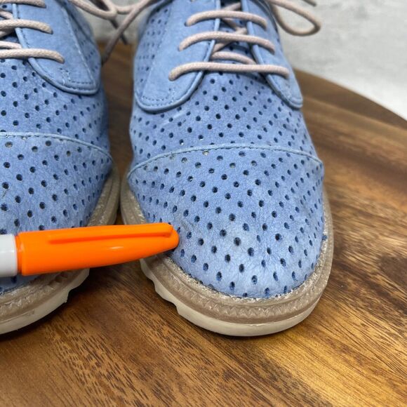 Clarks Somerset Oxford Womens 9.5 M Baby Blue Perforated Leather Nubuck Shoes - Picture 6 of 16